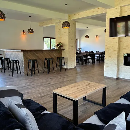Homestay Goscinne Roza *